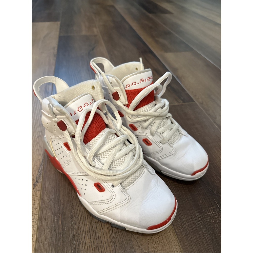 Nike Air Jordan Chicago White Fire Red Sneakers Retro DM1159-106 Sz 4.5Y